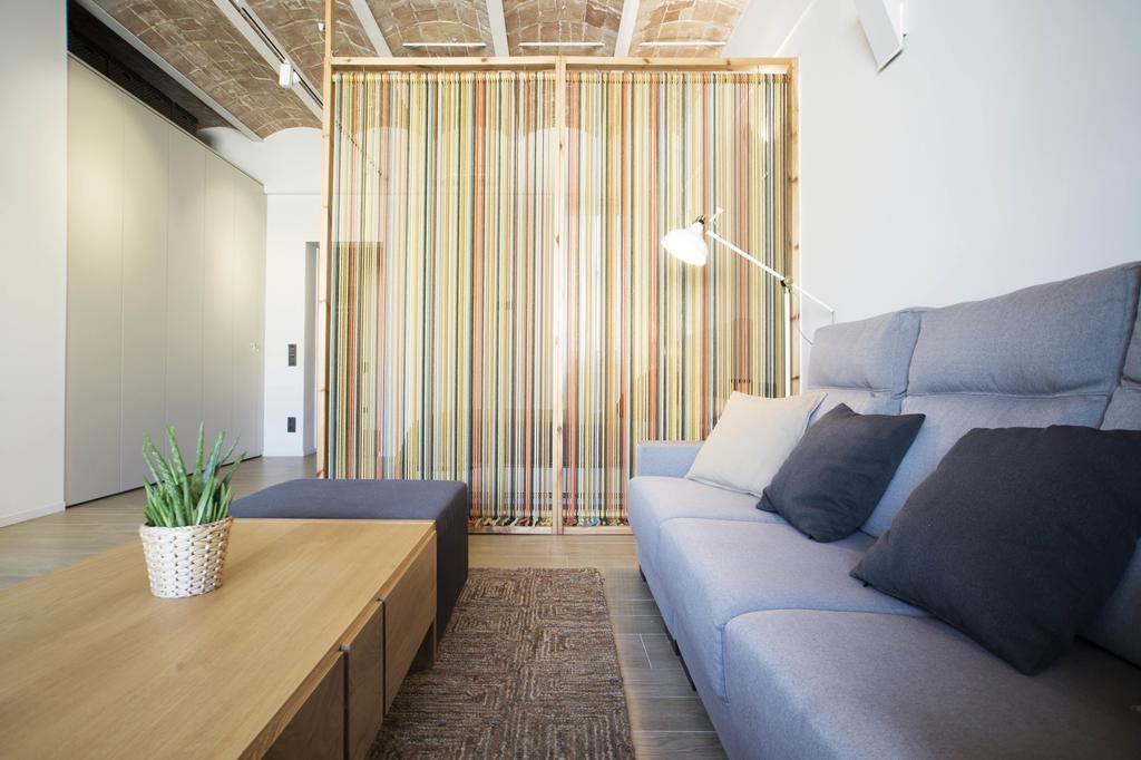 Barcelona Inloft Apartment Bagian luar foto